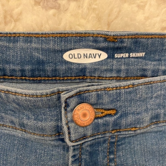 OLD Navy Super Skinny Light Wash - Picture 3 of 8